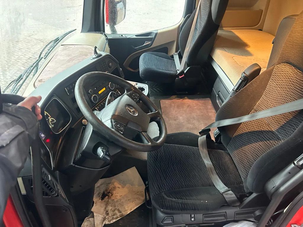 Mercedes-Benz Actros 1940