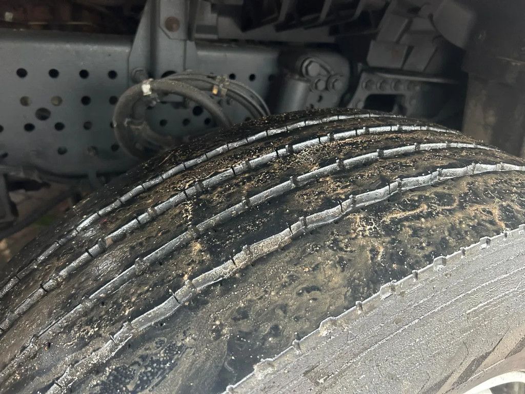 Mercedes-Benz Actros 1940