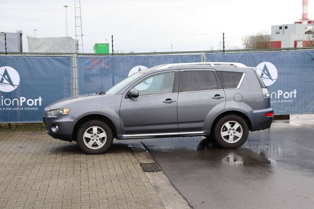 SUV Mitsubishi Outlander 4WD Diesel 156pk 2010 (Marge)