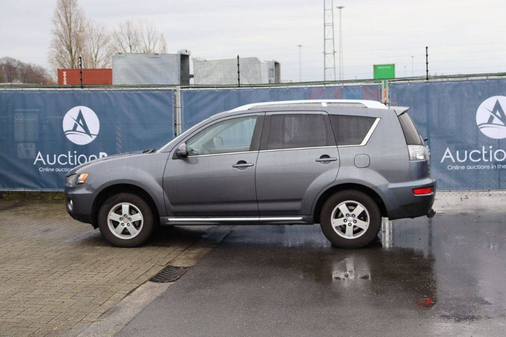 SUV Mitsubishi Outlander 4WD Diesel 156pk 2010 (Marge)