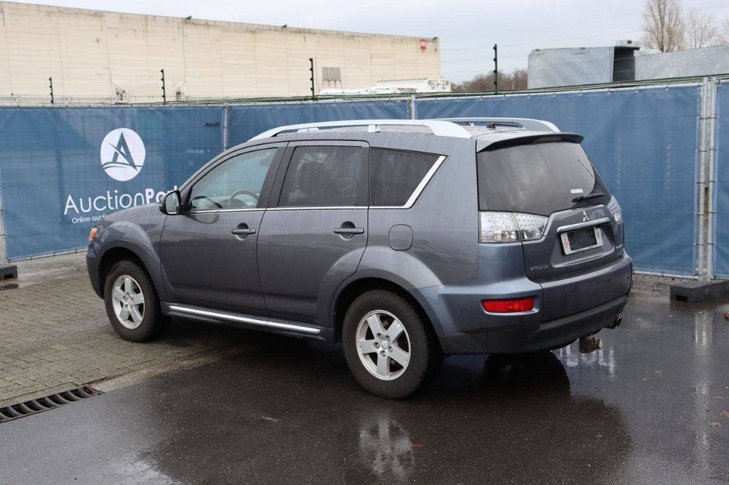 SUV Mitsubishi Outlander 4WD Diesel 156pk 2010 (Marge)