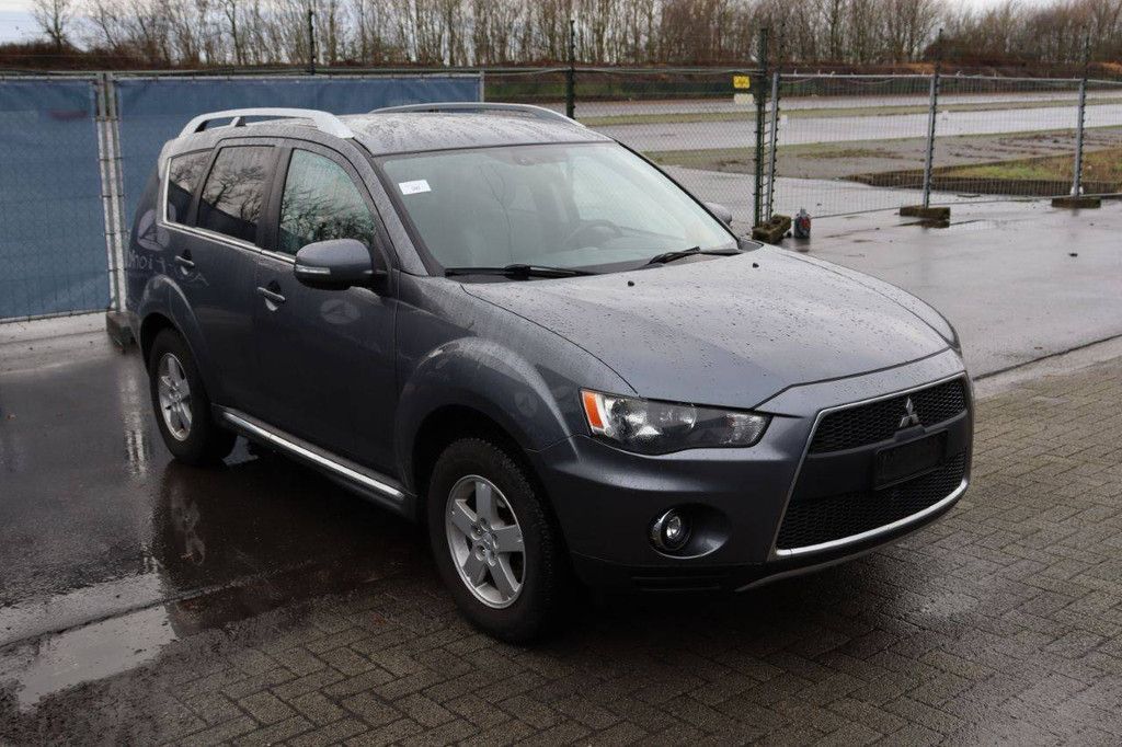 SUV Mitsubishi Outlander 4WD Diesel 156pk 2010 (Marge)