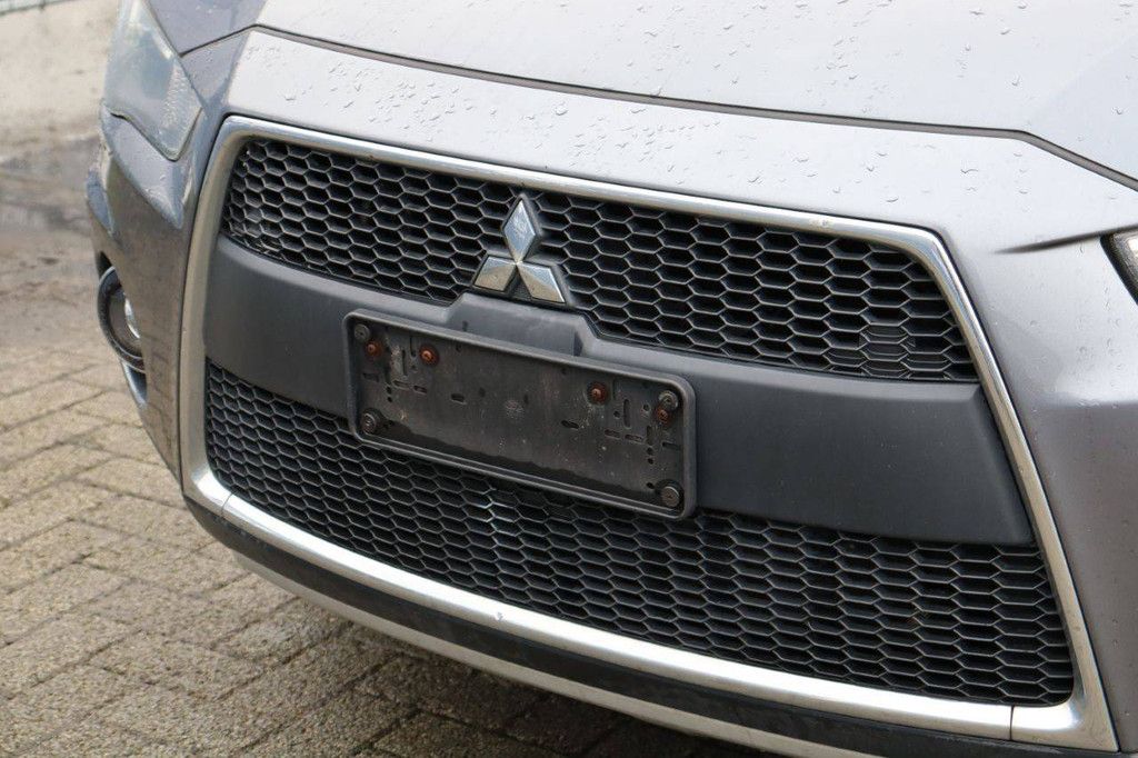 SUV Mitsubishi Outlander 4WD Diesel 156pk 2010 (Marge)