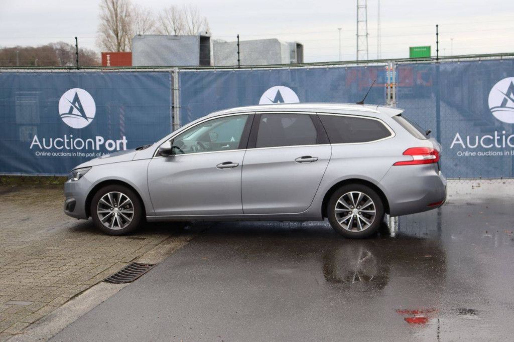 Pkw Peugeot 308 Benzin 130 PS 2014 (Margin)