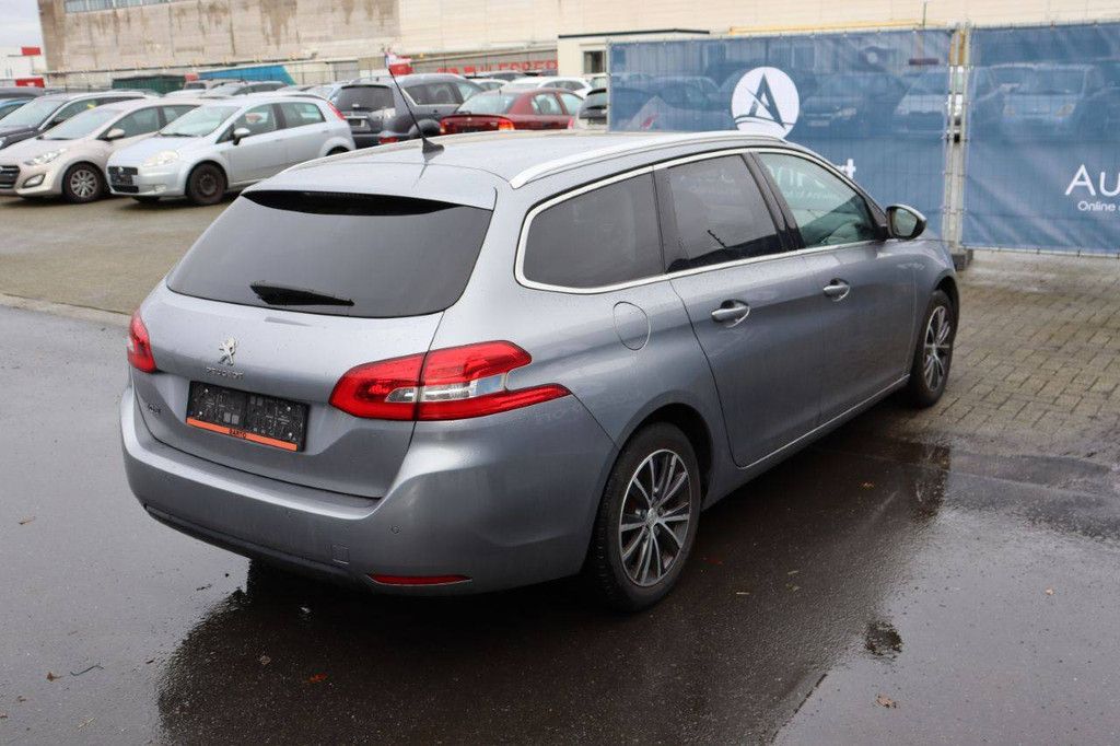 Pkw Peugeot 308 Benzin 130 PS 2014 (Margin)