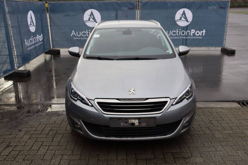 Pkw Peugeot 308 Benzin 130 PS 2014 (Margin)