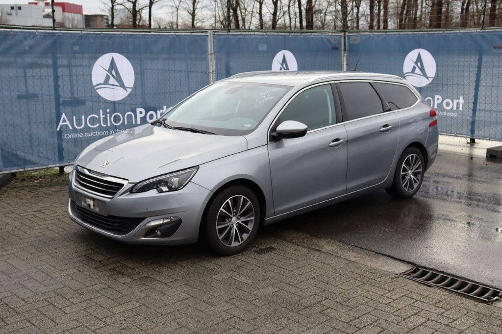 Pkw Peugeot 308 Benzin 130 PS 2014 (Margin)