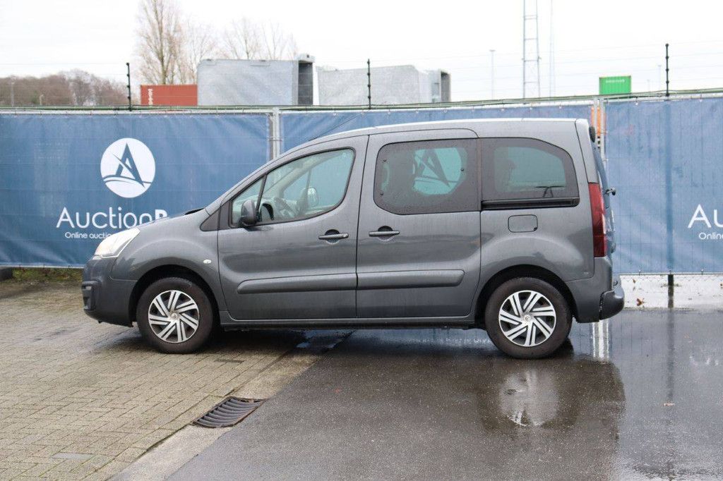 Pkw Renault Berlingo Benzin 110 PS 2016 (Marge)