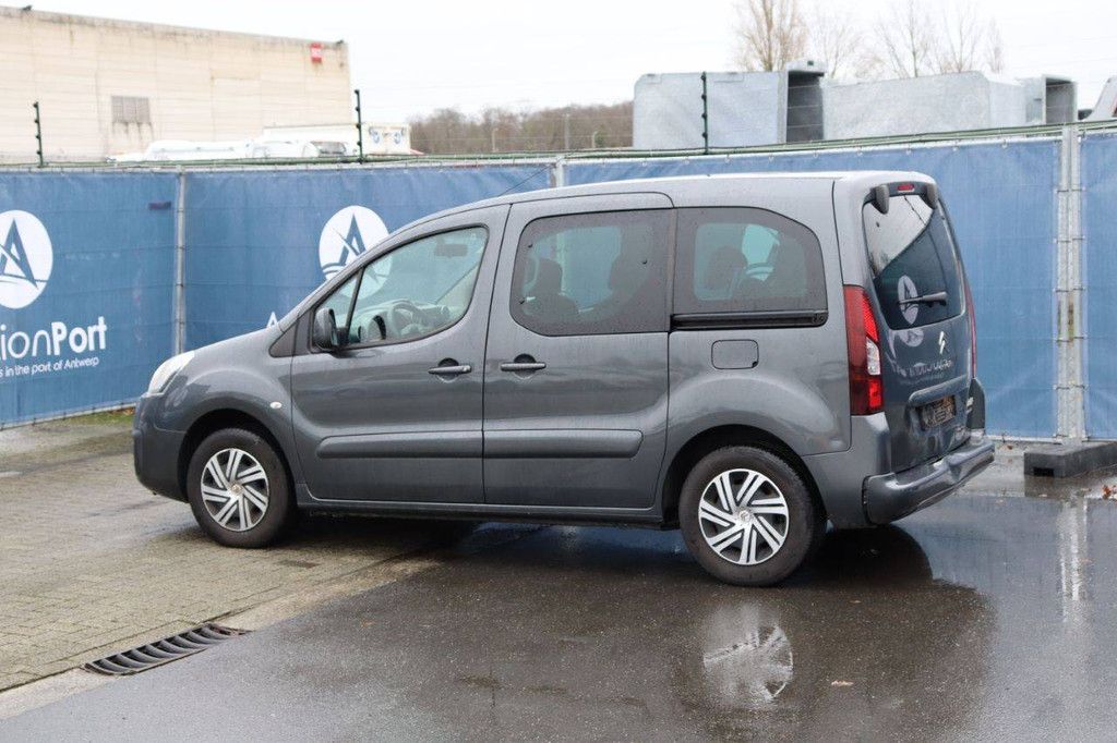 Pkw Renault Berlingo Benzin 110 PS 2016 (Marge)