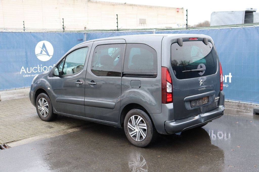 Pkw Renault Berlingo Benzin 110 PS 2016 (Marge)