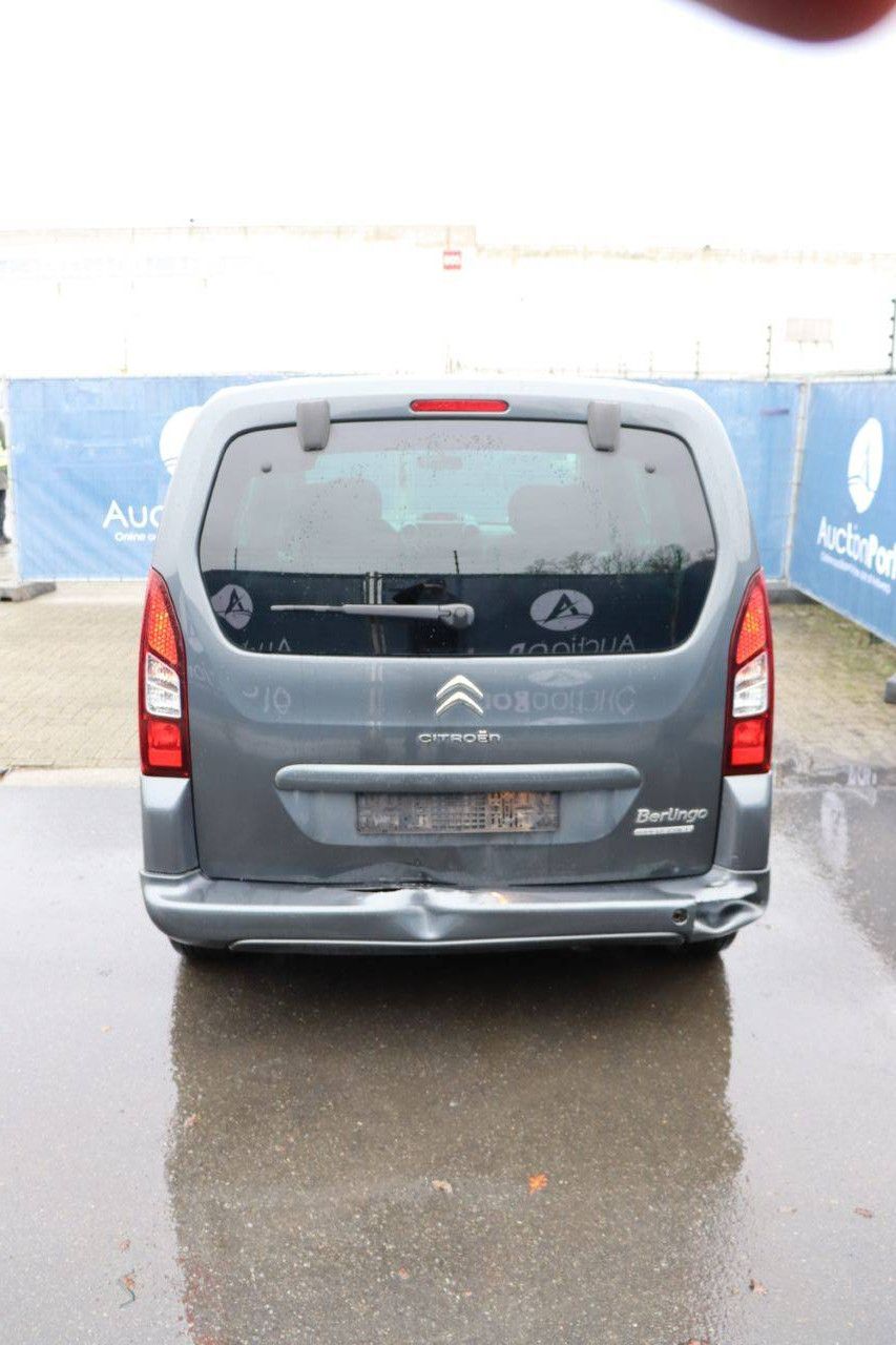 Pkw Renault Berlingo Benzin 110 PS 2016 (Marge)