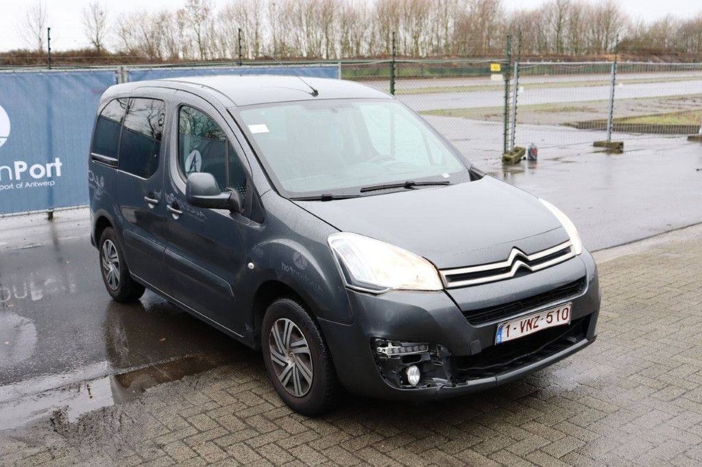 Pkw Renault Berlingo Benzin 110 PS 2016 (Marge)