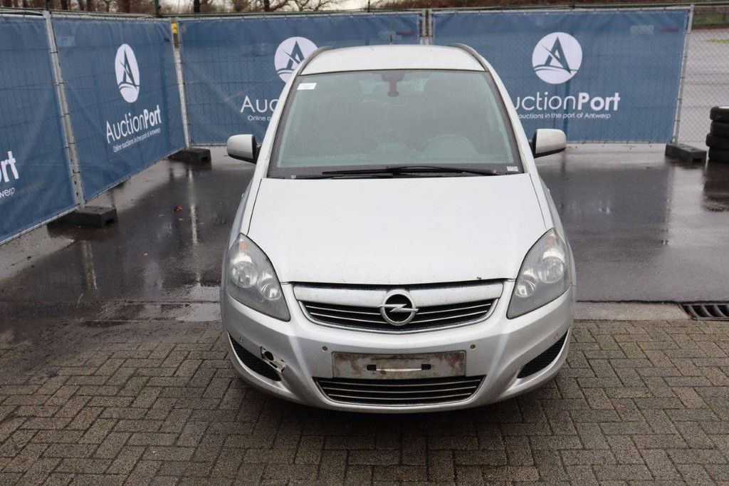 Passenger car Opel Zafira ecoFLEX Diesel 110 hp 2013 (Margin)