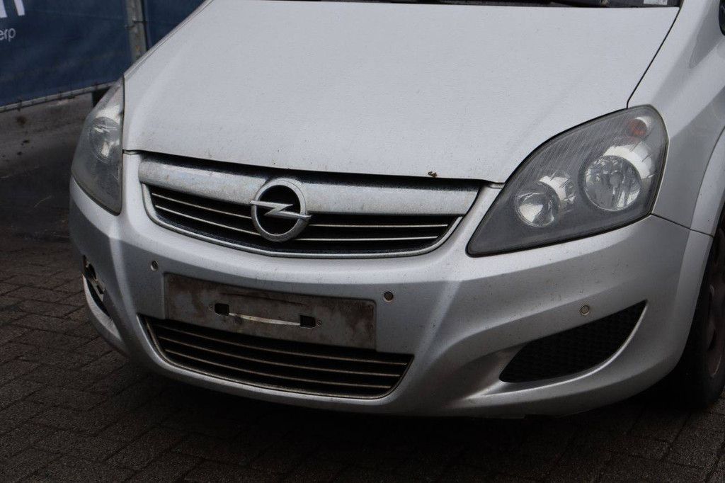 Passenger car Opel Zafira ecoFLEX Diesel 110 hp 2013 (Margin)