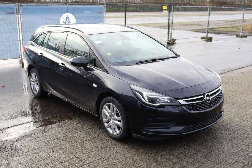 Passenger car Opel Astra ECO TEC D Diesel 110 hp 2019 (Margin)