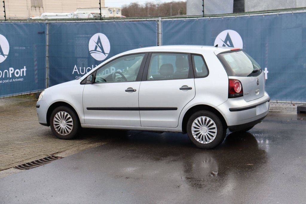 Passenger car Volkswagen Polo Petrol 60 hp 2008 (Margin)