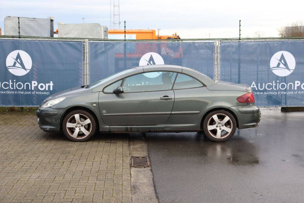 Passenger car Peugeot 307cc Diesel 136hp 2007 (Margin)