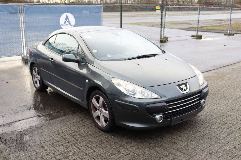 Passenger car Peugeot 307cc Diesel 136hp 2007 (Margin)