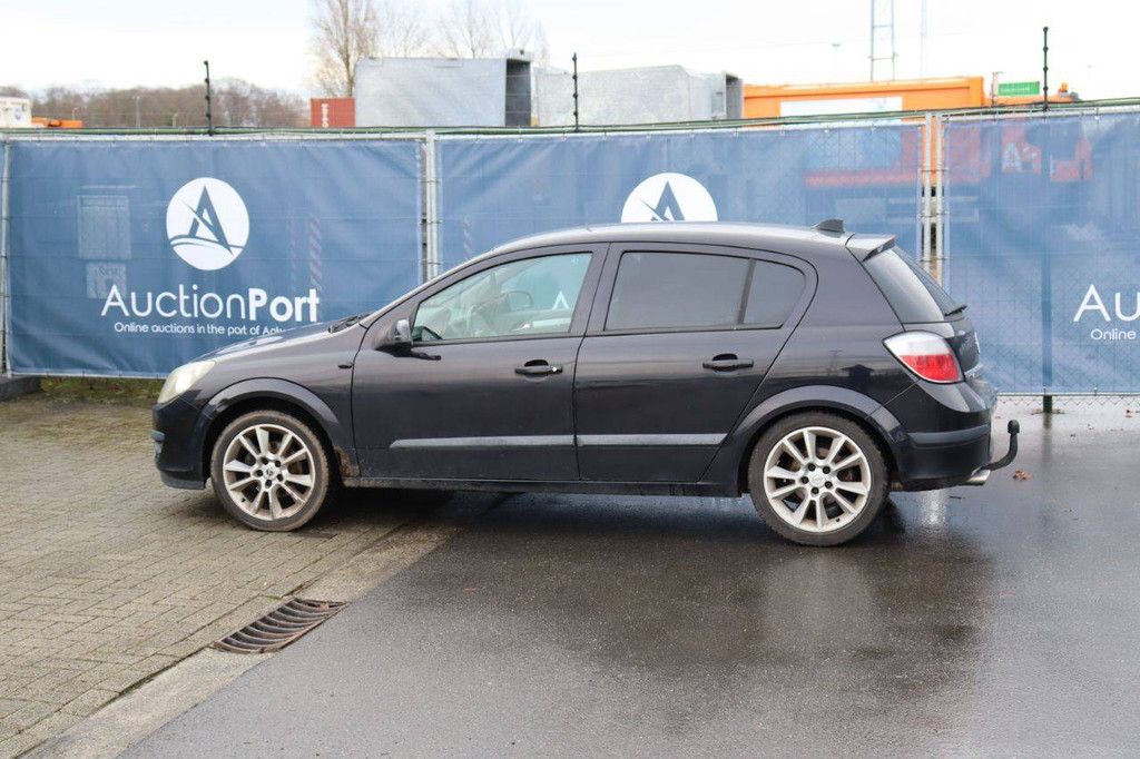 Passenger car Opel Astra Petrol 125 hp 2005 (Margin)