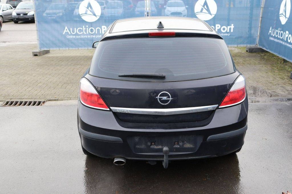 Passenger car Opel Astra Petrol 125 hp 2005 (Margin)