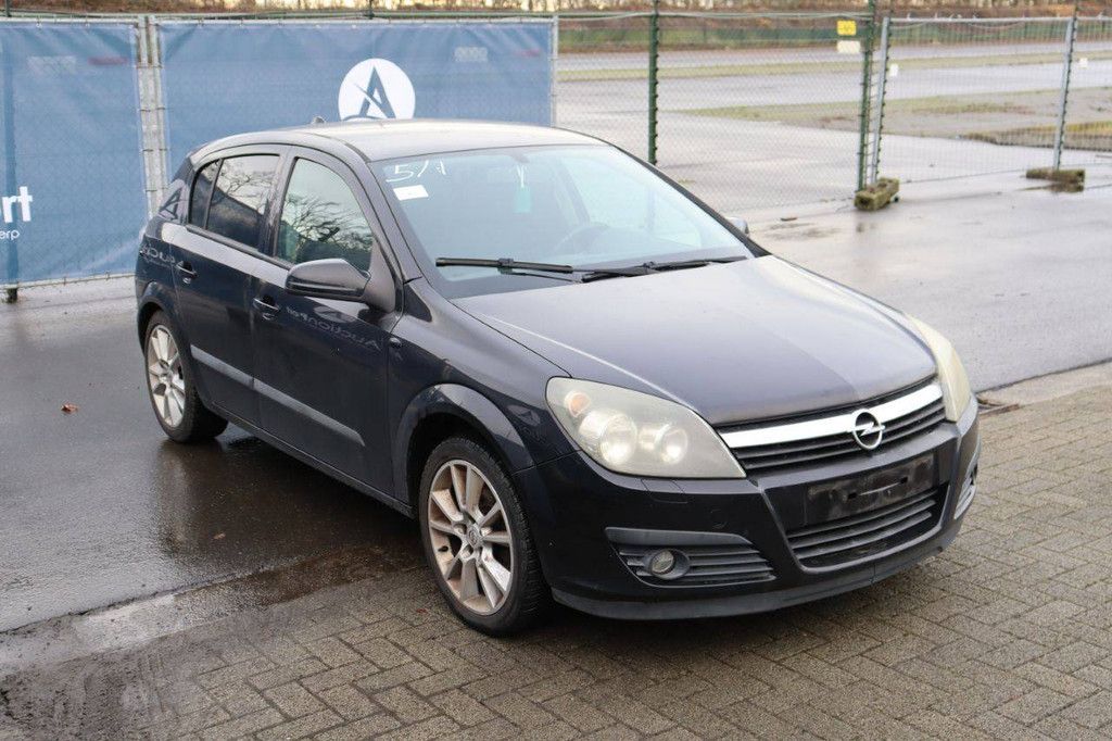 Passenger car Opel Astra Petrol 125 hp 2005 (Margin)