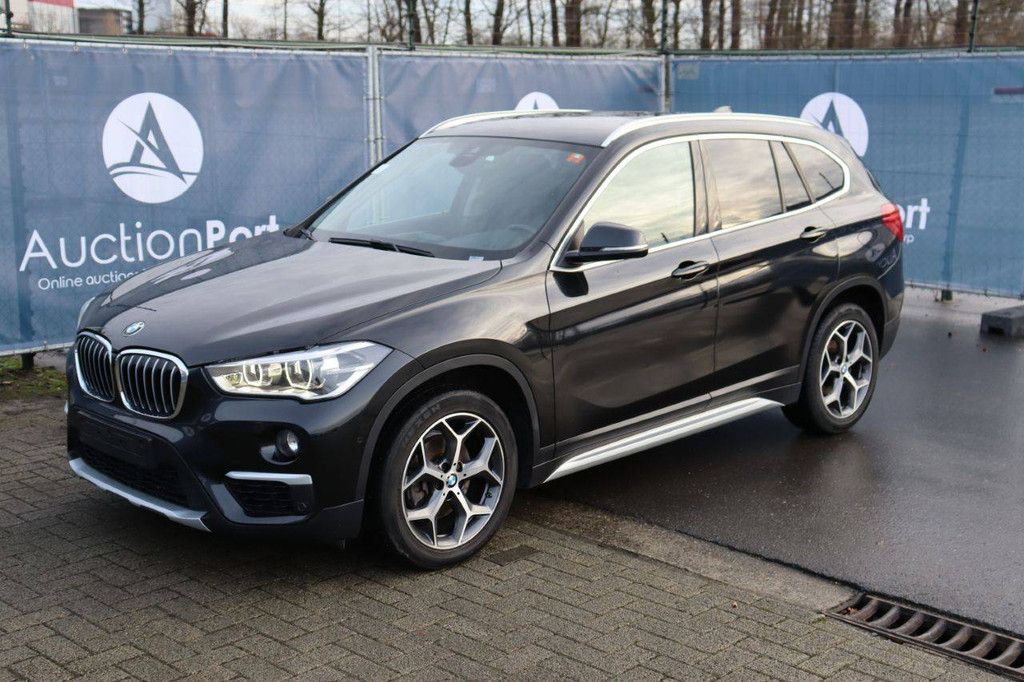 SUV BMW X1 Petrol 136 hp 2019 (Margin)