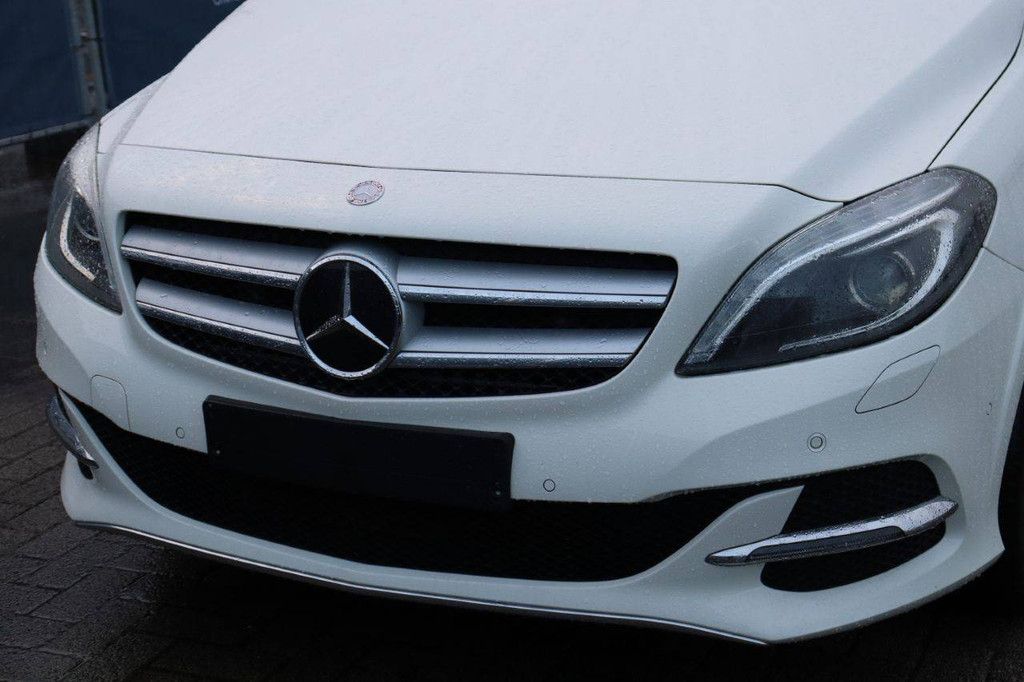 Mercedes-Benz B250e Electric 180hp 2016 Passenger Car (Margin)
