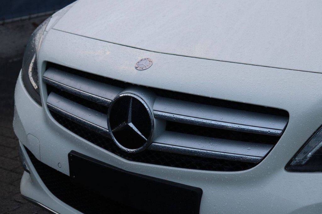 Mercedes-Benz B250e Electric 180hp 2016 Passenger Car (Margin)