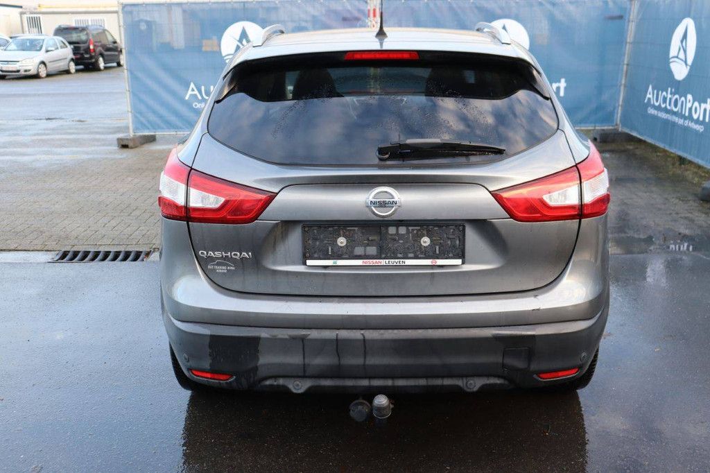 SUV Nissan Qashqai Petrol 115hp 2015 (Margin)