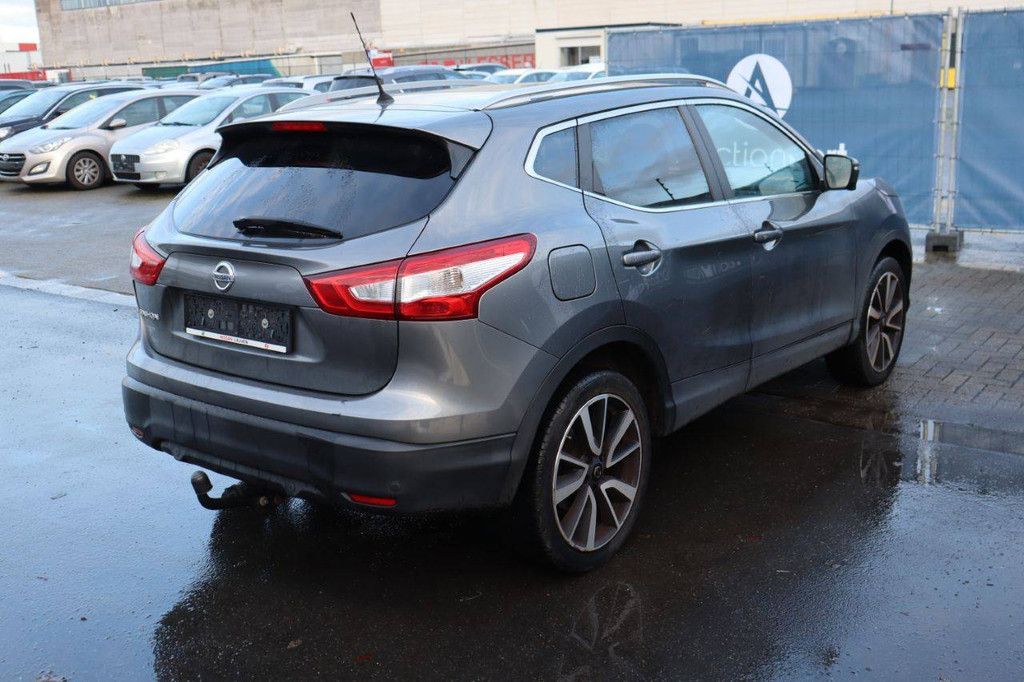SUV Nissan Qashqai Petrol 115hp 2015 (Margin)