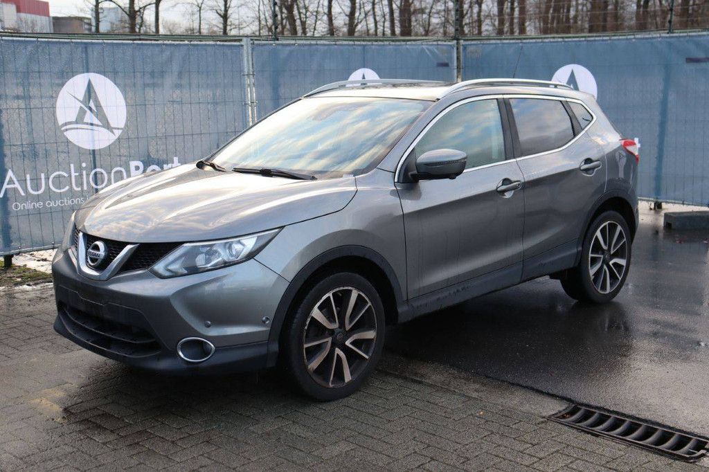 SUV Nissan Qashqai Petrol 115hp 2015 (Margin)