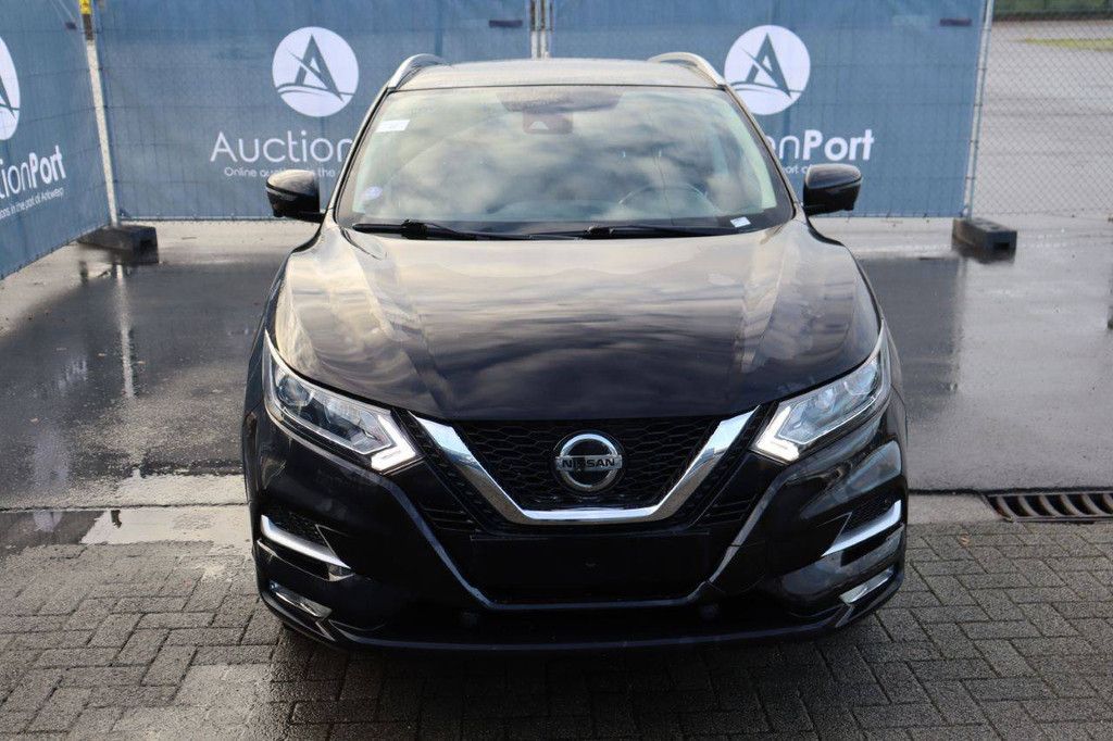 SUV Nissan Qashqai Petrol 115hp 2018 (Margin)