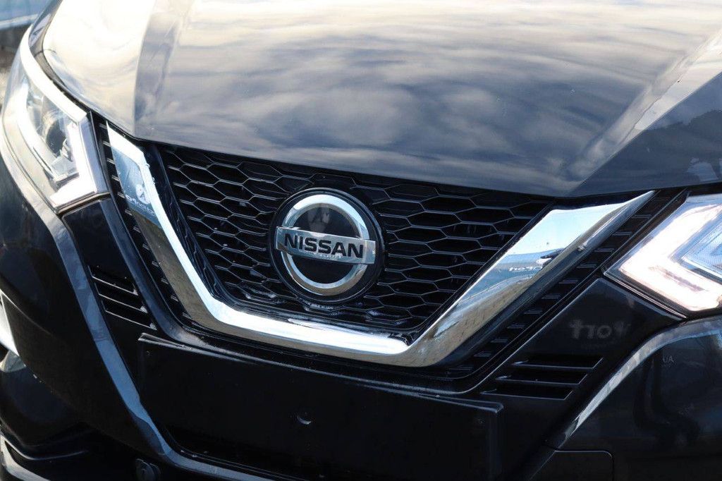 SUV Nissan Qashqai Petrol 115hp 2018 (Margin)