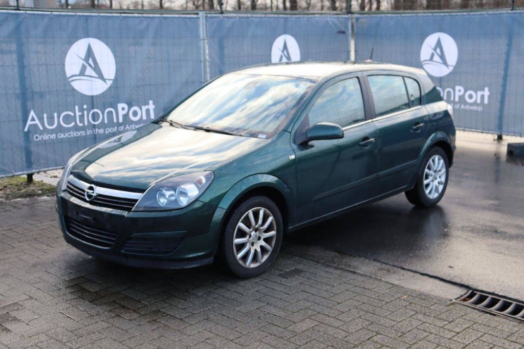 Passenger car Opel Astra Petrol 90 hp 2004 (Margin)