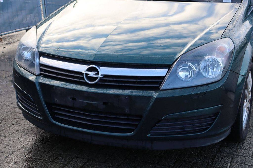 Passenger car Opel Astra Petrol 90 hp 2004 (Margin)