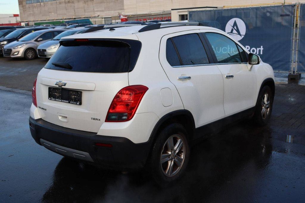 SUV Chevrolet Trax Petrol 140hp 2014 (Margin)