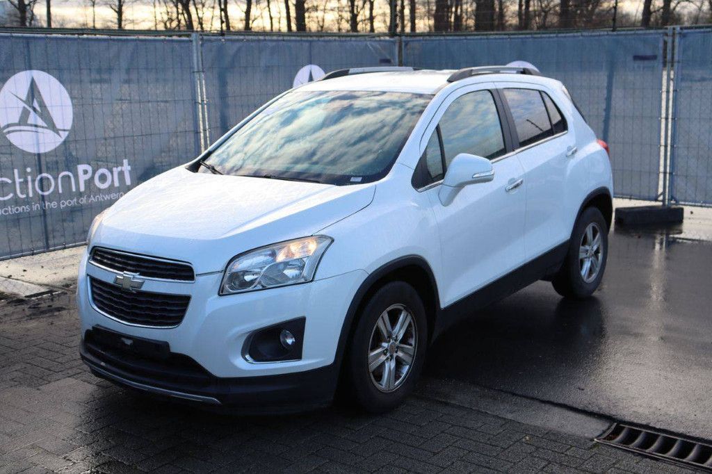 SUV Chevrolet Trax Petrol 140hp 2014 (Margin)