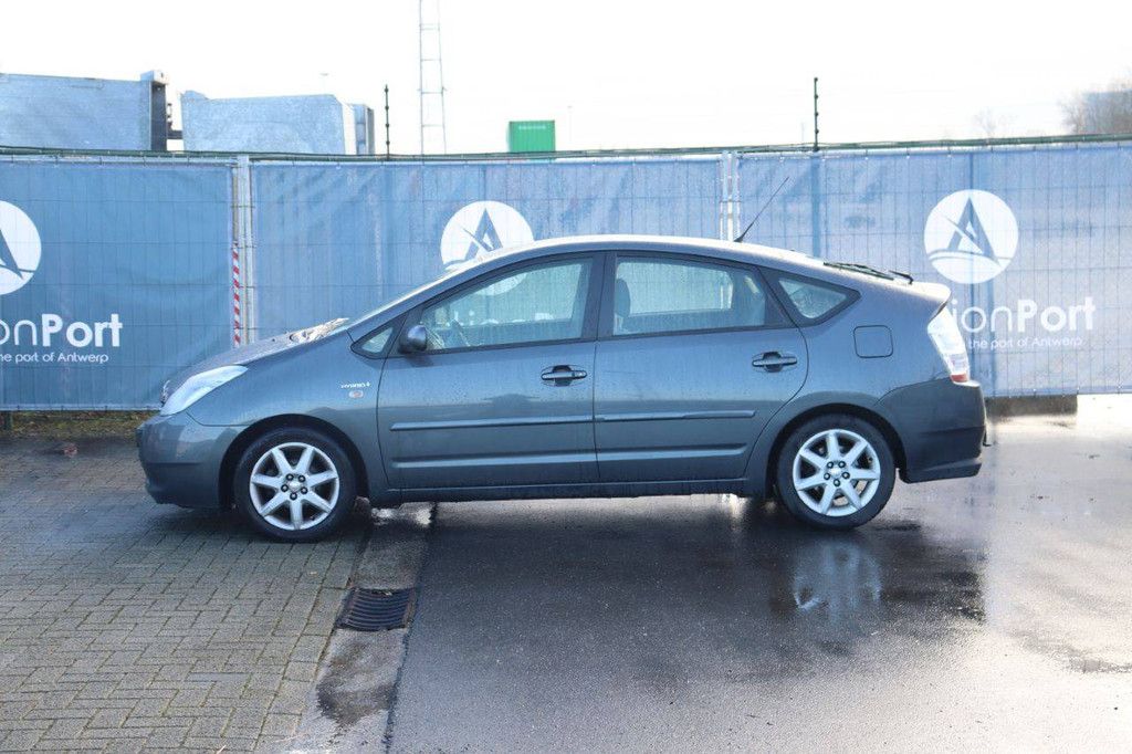 Pkw Toyota Prius Benzin (Vollhybrid) 78 PS 2008 (Marge)