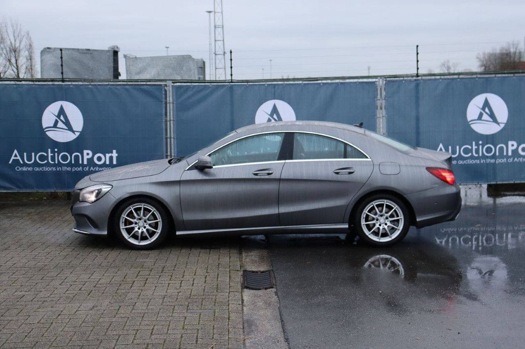 Passenger car Mercedes-Benz CLA Petrol 122 hp 2017 (Margin)