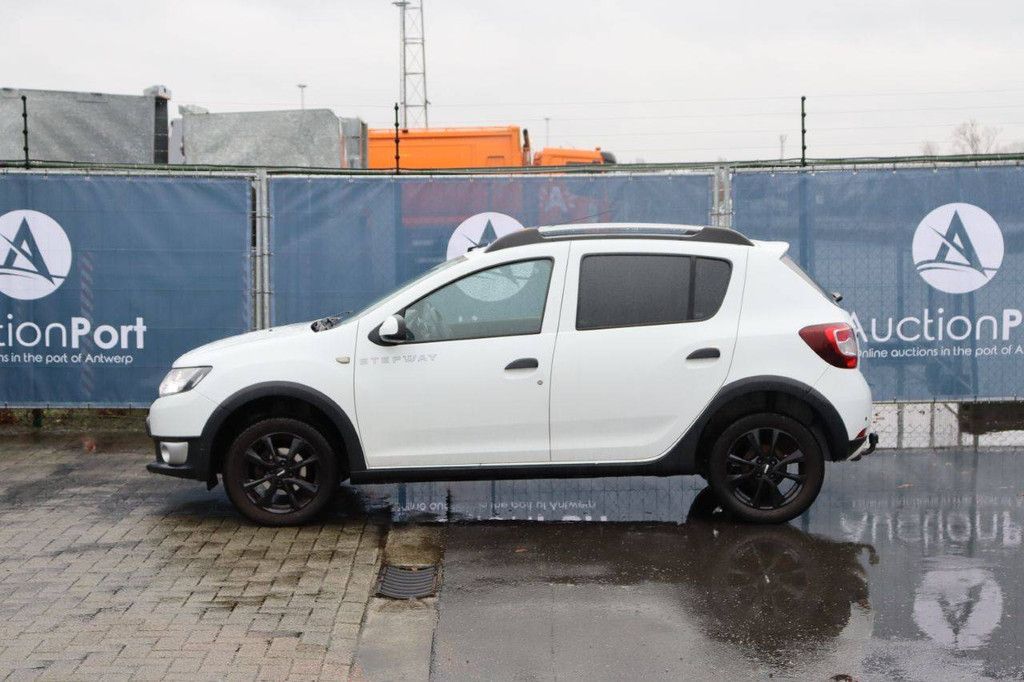 SUV Dacia Sandero Stepway Petrol 90hp 2014 (Margin)
