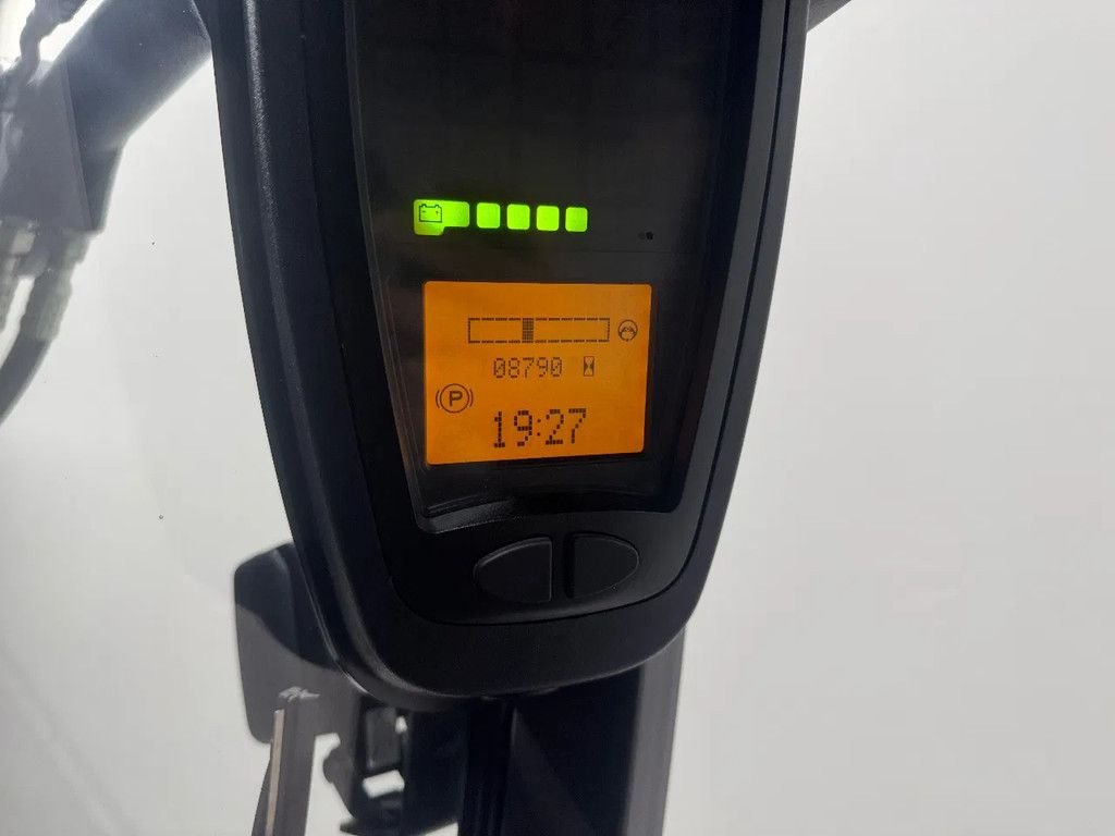 Linde 387 E 25 L-01. Inclusief nieuwe accu