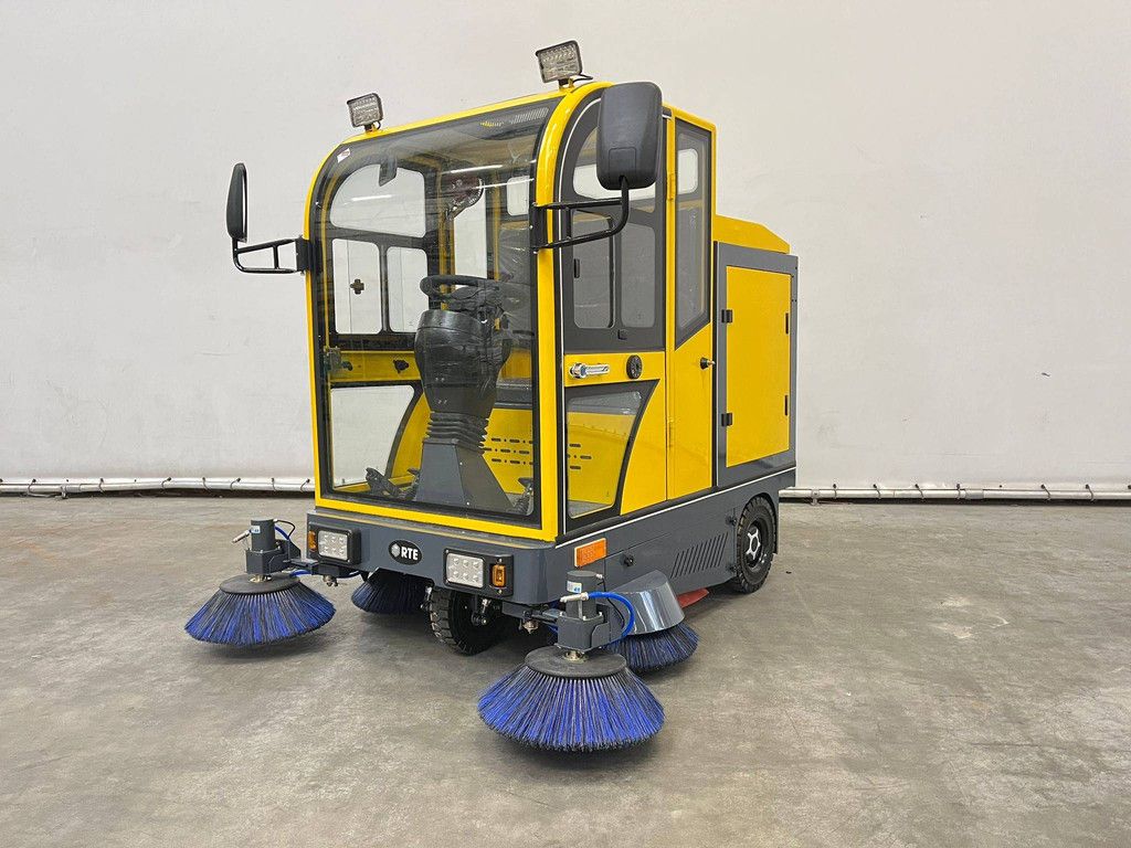 Sweeper RTE ST150 Electric 2025