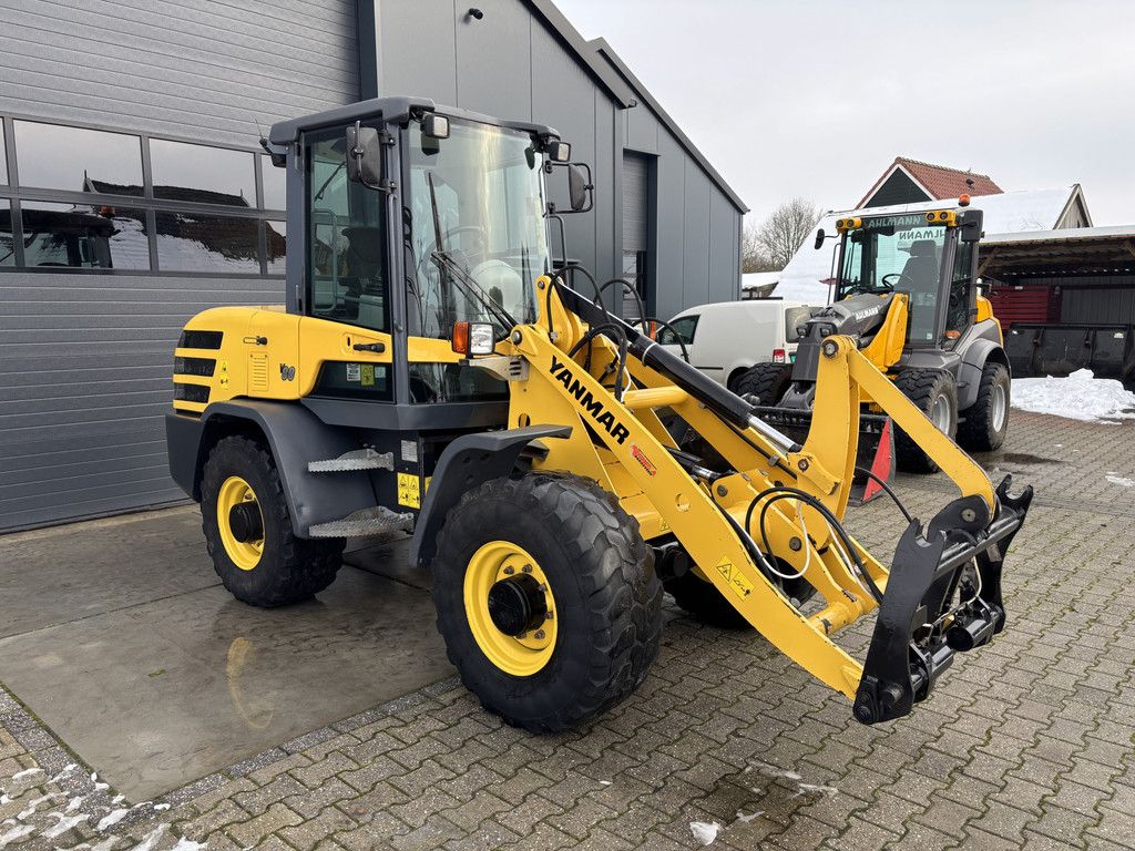 Yanmar V80 met Bak en Lepels, Speeder uitv.