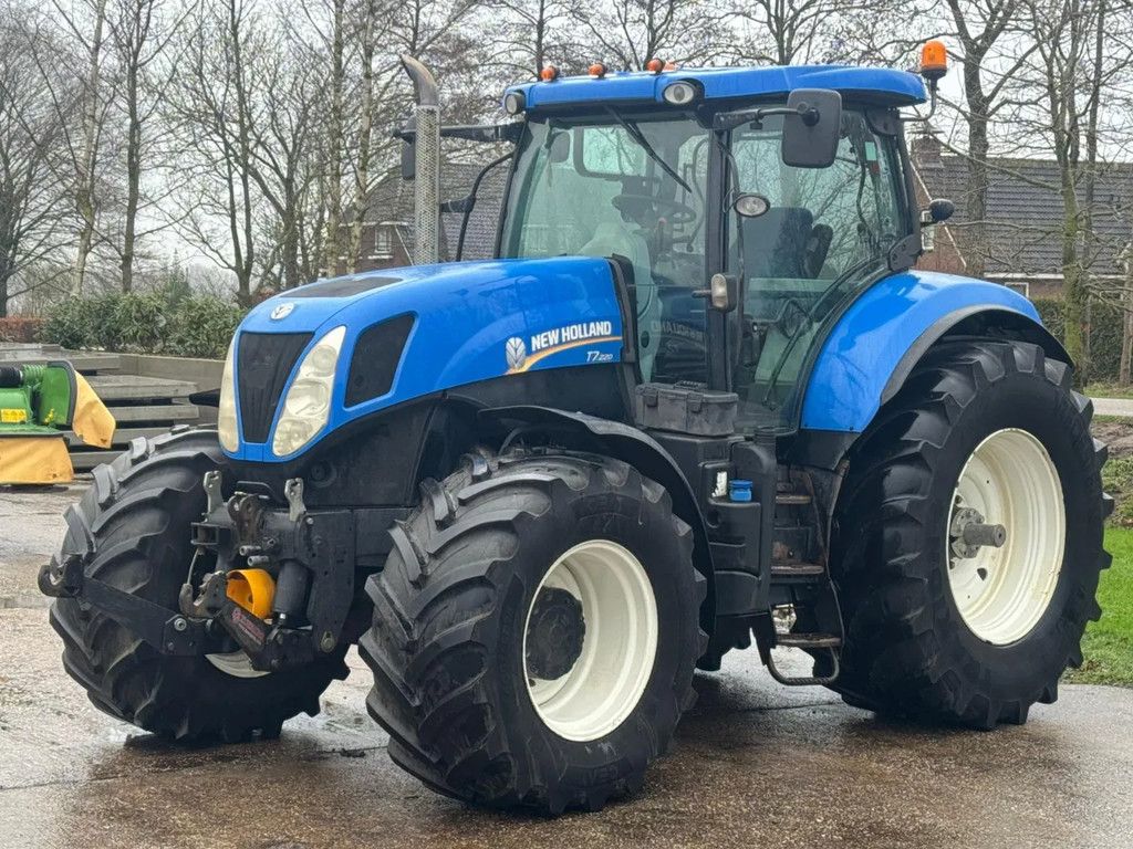 New Holland T7.220 T 7.220 Power command New holland Fronthef 50 KM
