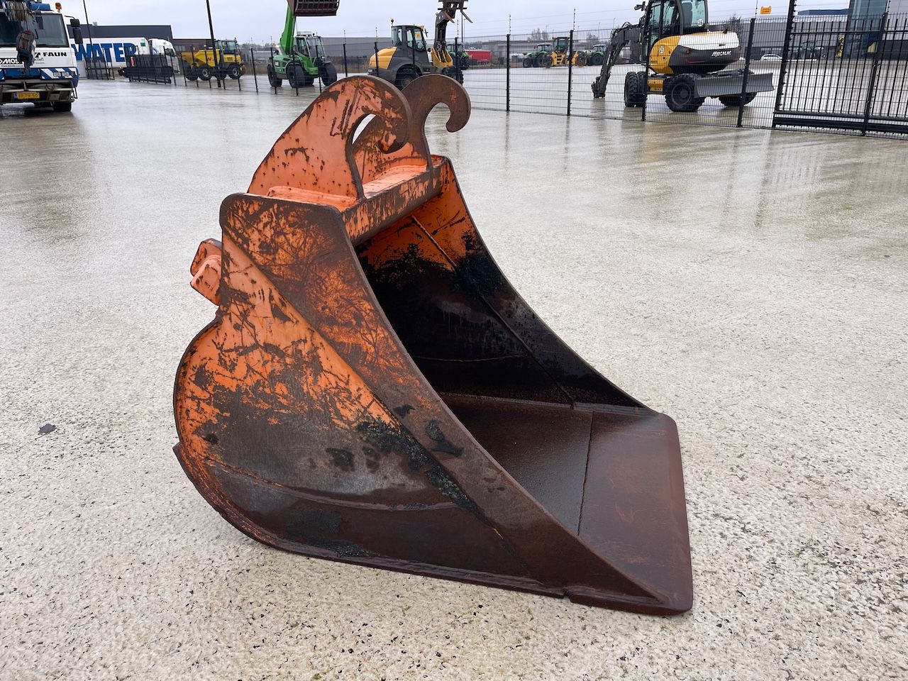 Dieplepelbak 100cm CW30