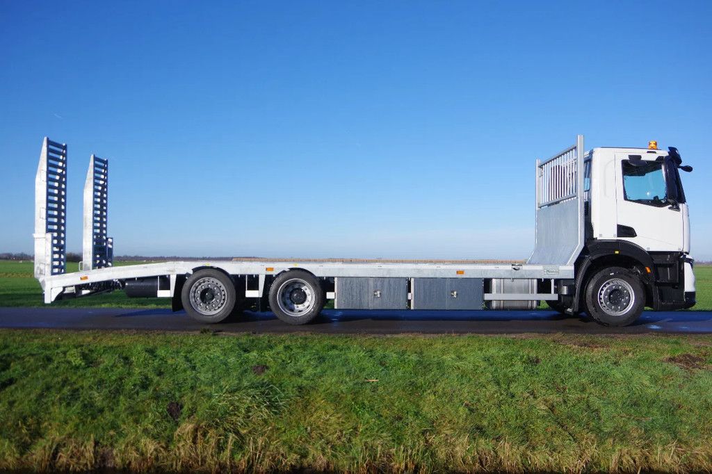 Iveco 29,0-tons Oprij S-Way 8,5 m. Veldhuizen