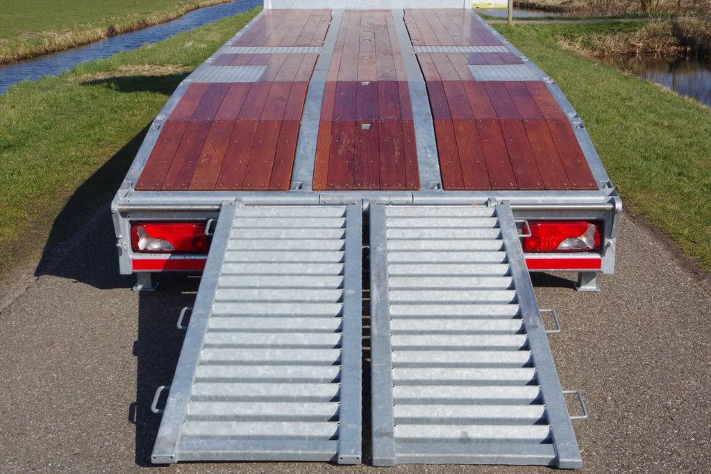 Iveco 29,0-tons Oprij S-Way 8,5 m. Veldhuizen