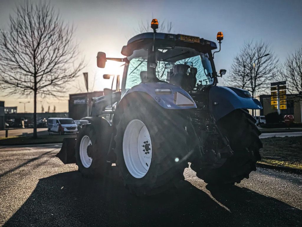 New Holland T6060 T6060