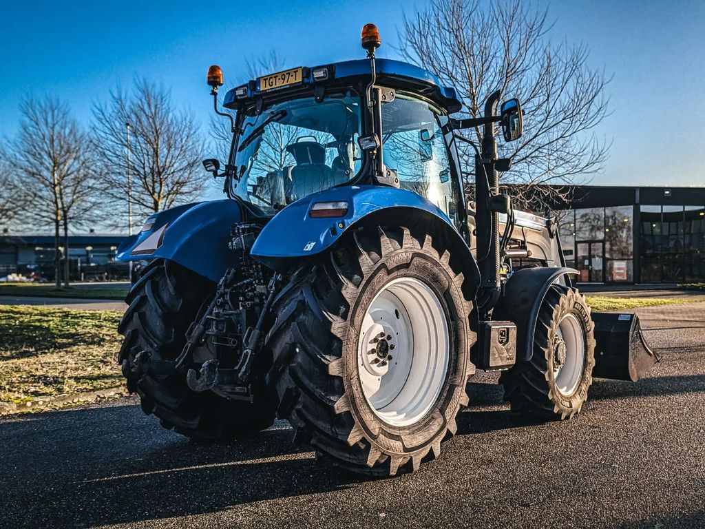 New Holland T6060 T6060