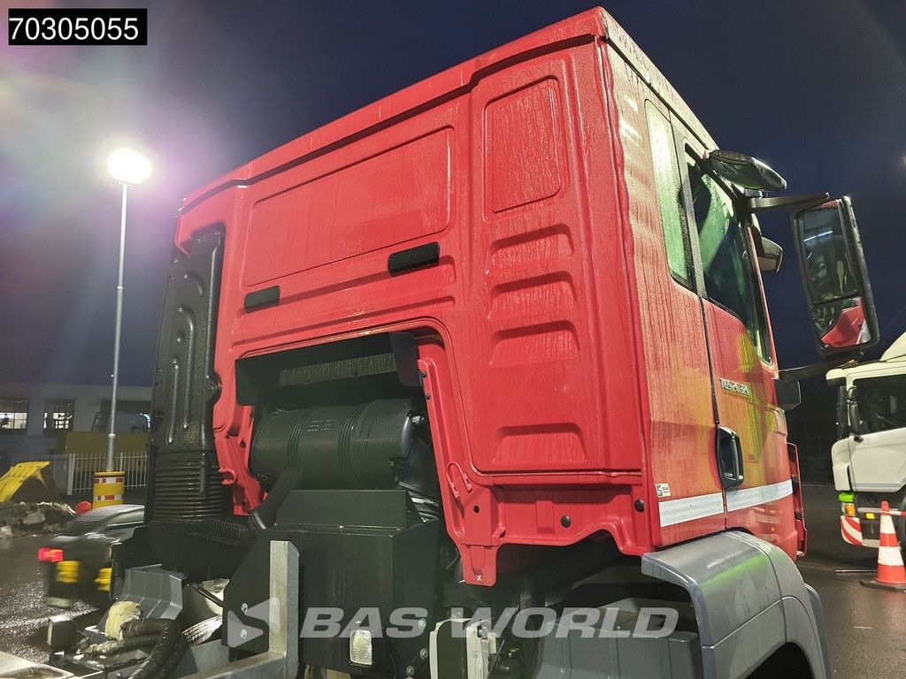 MAN TGS TGS 26.320 6X2 BDF Lift+Steering axle ADR Automatic Euro 6